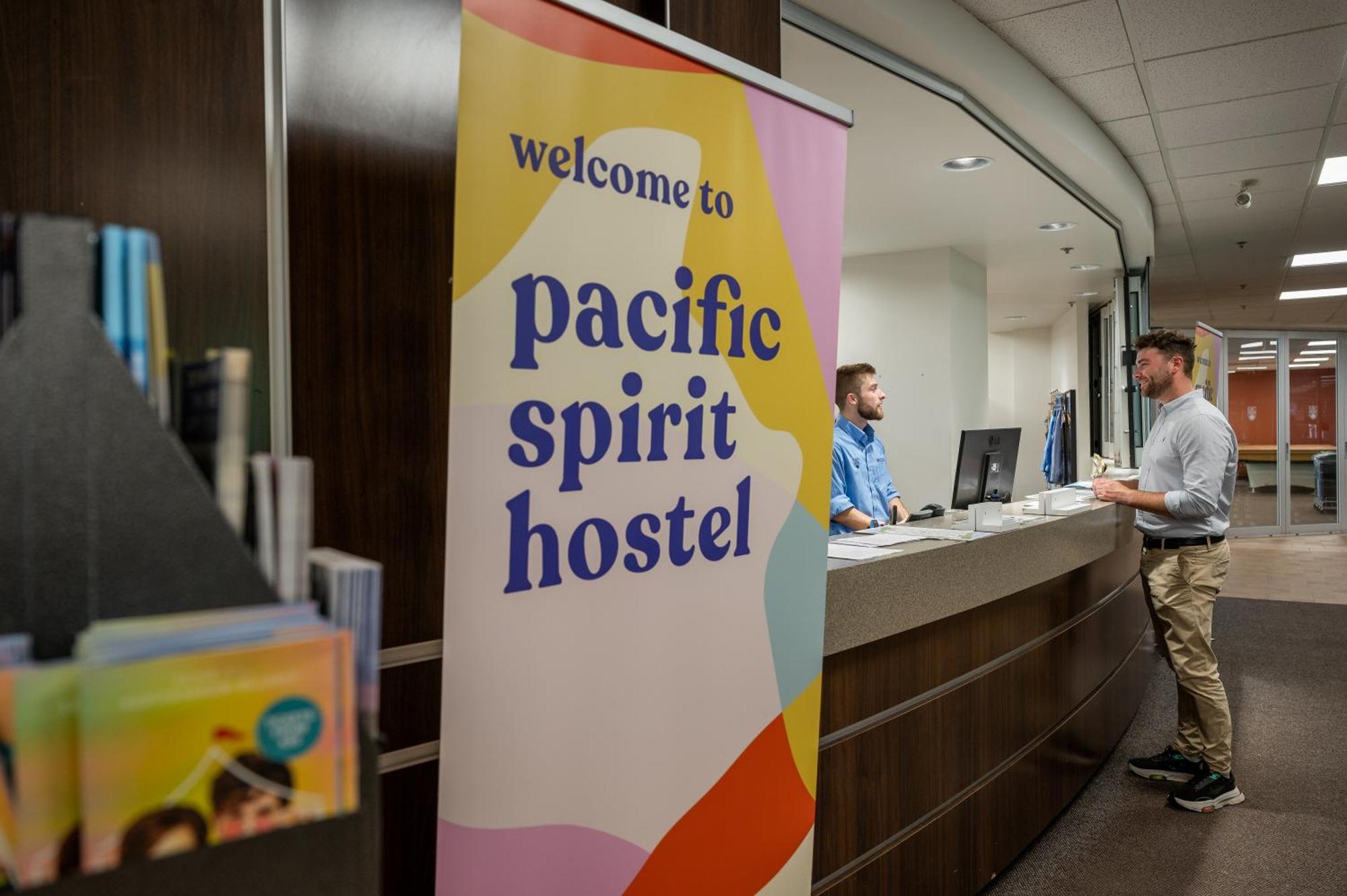 Pacific Spirit Hostel Vancouver Exterior foto